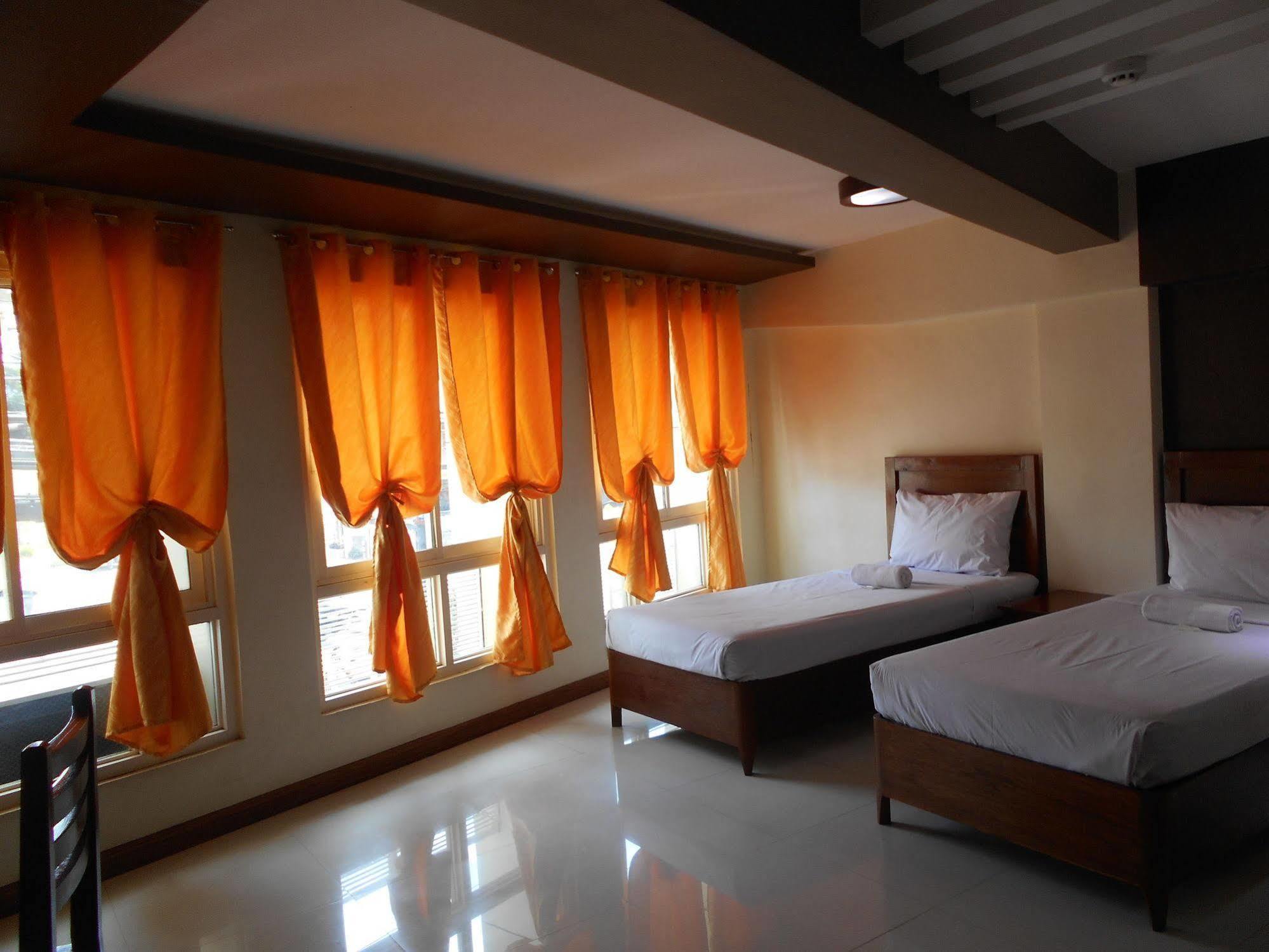 Reddoorz Near Sm Puerto Princesa Kültér fotó